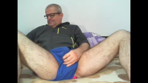 Snapshot of eyes12 chatting on April 2026 05:27:02 AM GEORGE online show from April 2026 05:27:02 AM