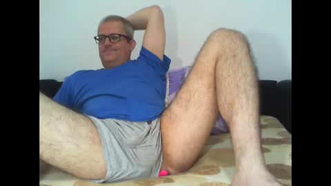 Snapshot of eyes12 chatting on May 2026 05:48:01 AM GEORGE online show from May 2026 05:48:01 AM