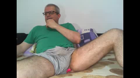 Snapshot of eyes12 chatting on May 2026 11:42:02 AM GEORGE online show from May 2026 11:42:02 AM