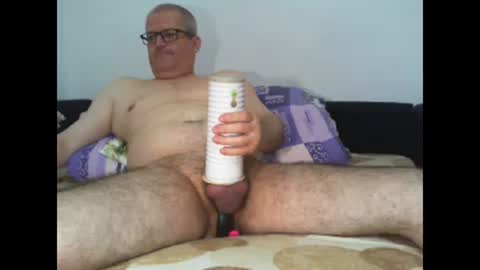 Snapshot of eyes12 chatting on May 2026 05:45:02 AM GEORGE online show from May 2026 05:45:02 AM