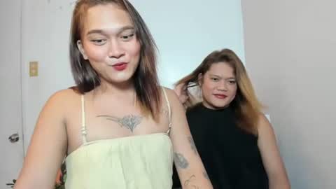 Snapshot of eyes_on_me_ chatting on March 2026 12:22:01 PM Lerrah online show from March 2026 12:22:01 PM