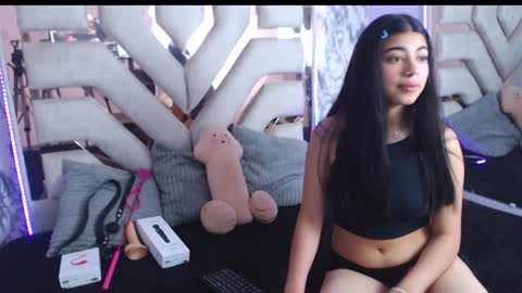 Snapshot of eylin_sofia chatting on December 2024 06:56:02 AM eylin_sofia online show from December 2024 06:56:02 AM
