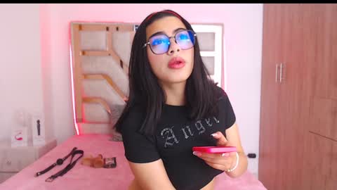 Snapshot of eylin_sofia chatting on January 2025 03:27:02 AM eylin_sofia online show from January 2025 03:27:02 AM