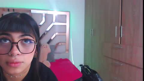 Snapshot of eylin_sofia chatting on March 2025 04:38:02 AM eylin_sofia online show from March 2025 04:38:02 AM