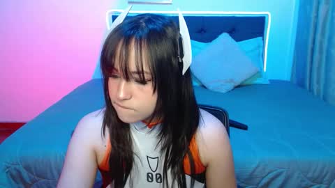 eymmy_24 online show from October 2025 02:57:02 AM