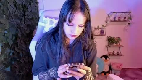 Snapshot of eymmy_24 chatting on May 2026 01:47:02 AM eymmy_24 online show from May 2026 01:47:02 AM