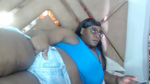 eyshaexotii online show from February 2026 06:55:02 PM