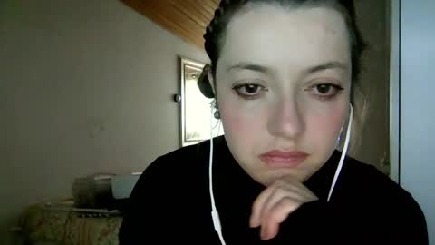 Snapshot of ezlngirl chatting on February 2025 06:53:01 PM Aimee online show from February 2025 06:53:01 PM