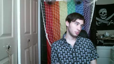 Ezra Naamah online show from April 2026 03:32:02 PM