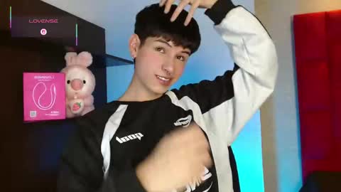 Juan online show from November 2025 05:29:01 AM