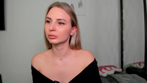  if you dont have fansly account yet use this link to registration    online show from February 2025 03:28:02 PM