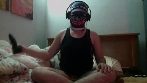 Snapshot of f2mslut chatting on December 2025 05:01:02 AM Leo Bourdon online show from December 2025 05:01:02 AM