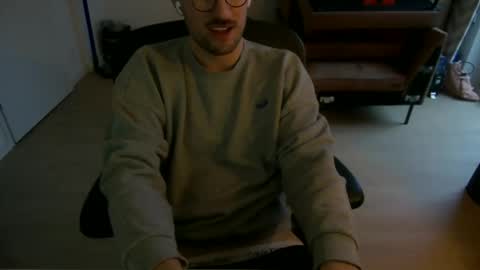 Call me bitch online show from January 2026 03:17:01 PM