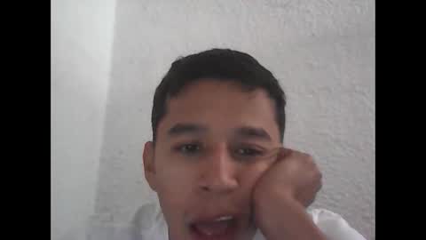 R online show from April 2026 05:15:02 PM