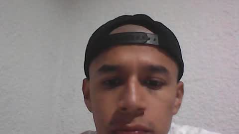 Snapshot of fabiar11 chatting on June 2026 02:27:02 AM R online show from June 2026 02:27:02 AM