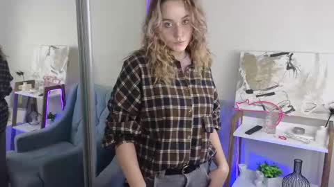 Snapshot of faecavaness chatting on November 2025 07:19:01 AM faecavaness online show from November 2025 07:19:01 AM