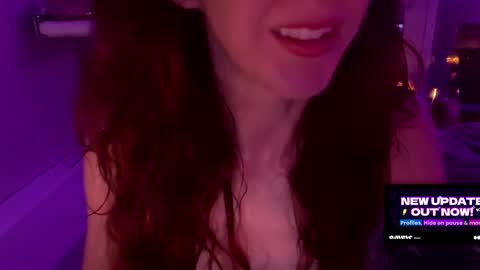 Snapshot of faewildz chatting on October 2025 04:49:02 AM Faewildz online show from October 2025 04:49:02 AM