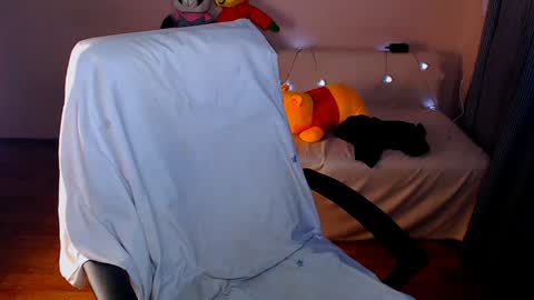 Elli  online show from January 2025 02:23:01 PM