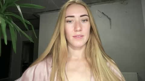 Snapshot of fairy_face chatting on September 2025 08:53:02 PM fairy_face online show from September 2025 08:53:02 PM