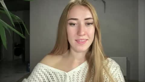 Snapshot of fairy_face chatting on September 2025 06:41:02 PM fairy_face online show from September 2025 06:41:02 PM