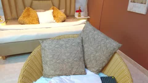 FAIRY online show from October 2025 08:28:02 PM