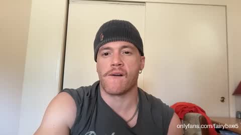 Travis online show from October 2025 07:37:01 PM