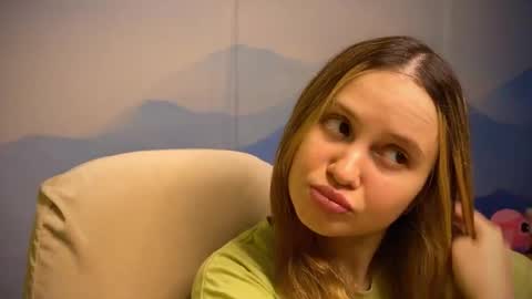 Ilona online show from December 2025 09:27:01 AM