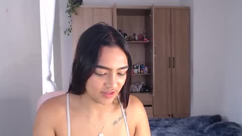 fairylatin online show from February 2025 10:00:02 PM