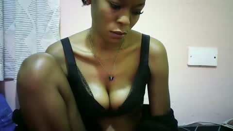 faizah_ online show from May 2026 02:32:02 PM
