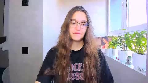 Snapshot of fancy_bunny chatting on May 2026 05:37:01 AM fancy bunny online show from May 2026 05:37:01 AM
