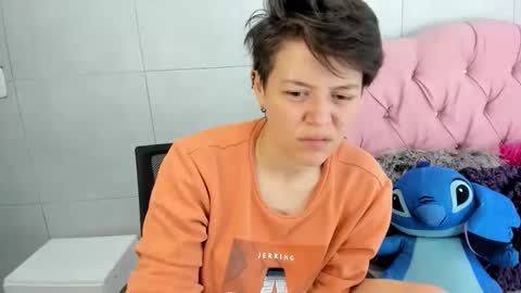 FANNY online show from November 2025 03:57:01 PM