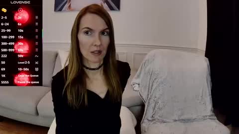 Snapshot of fanny_posy chatting on October 2025 10:44:01 PM Fanny online show from October 2025 10:44:01 PM