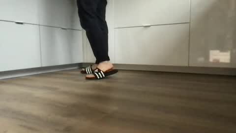 Snapshot of fantacyland chatting on October 2025 08:25:01 AM Alex online show from October 2025 08:25:01 AM