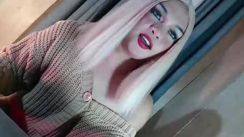 DANIELLA - DONT FORGET TO GIVE ME A THUMBSU UP online show from February 2026 11:23:01 PM