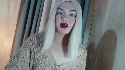 Snapshot of fantasticcock69_daniella chatting on April 2026 10:43:02 AM DANIELLA - DONT FORGET TO GIVE ME A THUMBSU UP online show from April 2026 10:43:02 AM