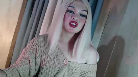 Snapshot of fantasticcock69_daniella chatting on May 2026 05:37:01 AM DANIELLA - DONT FORGET TO GIVE ME A THUMBSU UP online show from May 2026 05:37:01 AM