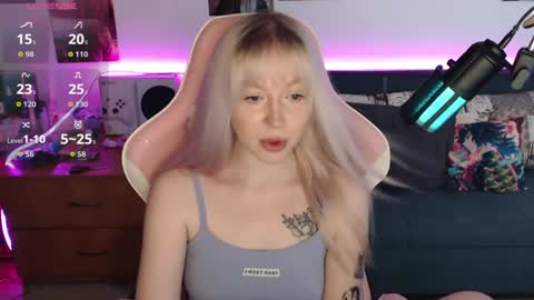 Snapshot of fantasy_lisa chatting on April 2026 09:35:01 AM Lisa online show from April 2026 09:35:01 AM