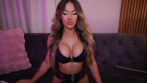 Snapshot of fantasystudiox chatting on July 2026 11:11:02 PM Carmina online show from July 2026 11:11:02 PM