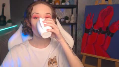 Fascinating   Eyes online show from October 2025 06:16:02 PM