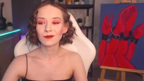 Fascinating   Eyes online show from October 2025 07:09:02 PM