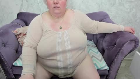 fashiona online show from February 2025 02:56:01 AM