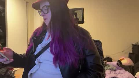 Snapshot of fat_harley chatting on January 2025 11:55:02 PM Harley Q online show from January 2025 11:55:02 PM