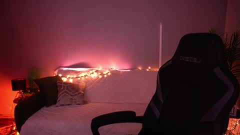 Nellie online show from March 2026 10:58:01 PM