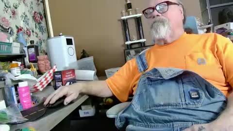 Fred. online show from March 2025 09:48:02 PM