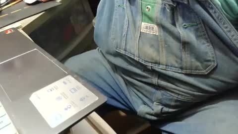 Fred. online show from November 2025 04:03:01 AM