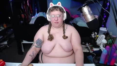 FatVeronica online show from March 2025 08:00:01 PM