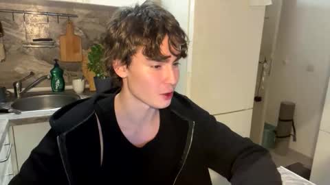 Faust online show from November 2025 11:38:01 PM