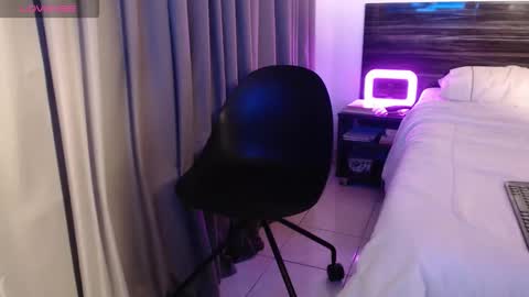 FAUSTO online show from December 2025 08:37:02 PM