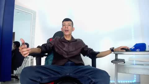 Snapshot of favel_gomez7 chatting on December 2024 07:50:02 PM Favel Gomez online show from December 2024 07:50:02 PM