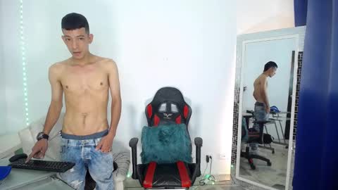 Snapshot of favel_gomez7 chatting on December 2024 03:42:02 PM Favel Gomez online show from December 2024 03:42:02 PM